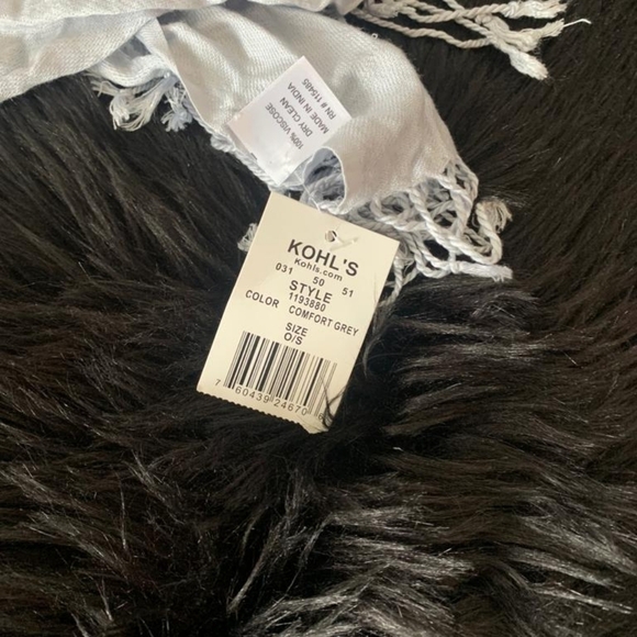 KOHL'S Comfort Grey scarf - Picture 5 of 6